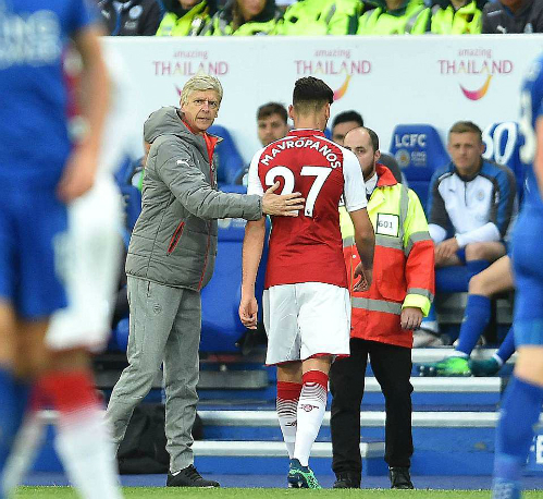 Arsenal thua đậm Leicester trước trận cuối cùng của Wenger