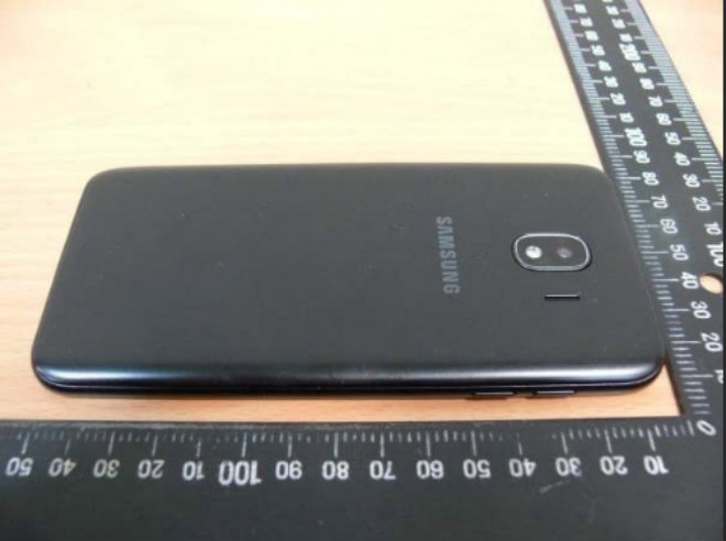 NÓNG: Samsung Galaxy J4 2018 lộ ảnh thực tế, giá rẻ 4,5 triệu đồng