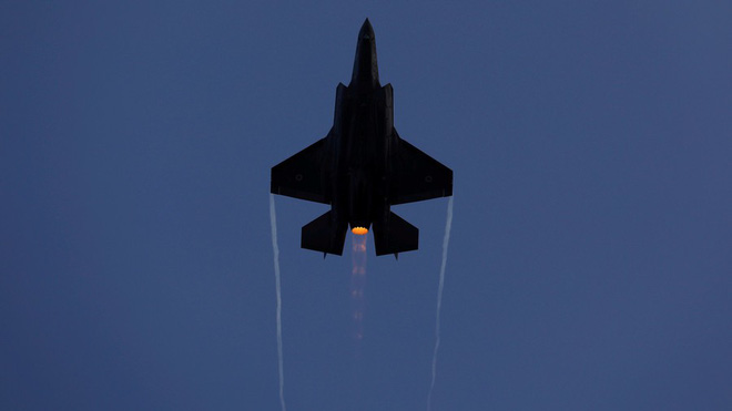 Nóng: 20 tên lửa tập kích Cao nguyên Golan, Israel phản đòn, phòng không Syria đáp trả