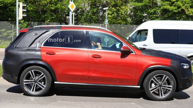 Những hình ảnh mới nhất của Mercedes-Benz GLE 2019 Những hình ảnh mới nhất của Mercedes-Benz GLE 2019