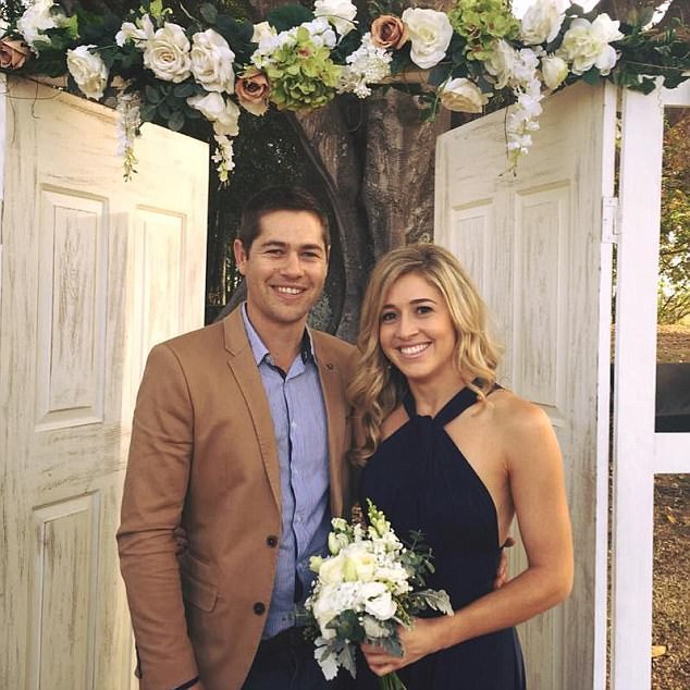 Lời nhắn nhủ của cô gái 27 tuổi qua đời vì ung thư làm dậy sóng MXH khiến tất cả giật mình: Hãy bỏ điện thoại xuống