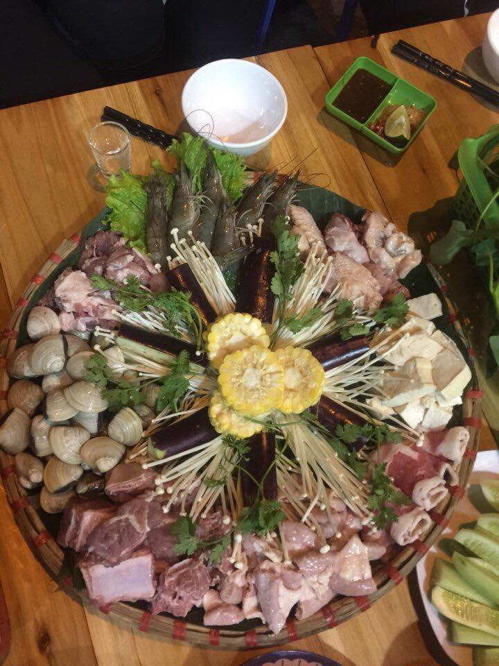 Gái HN khen cơm ông xã nấu, chị em rần rần khoe chồng mình đảm không kém cạnh