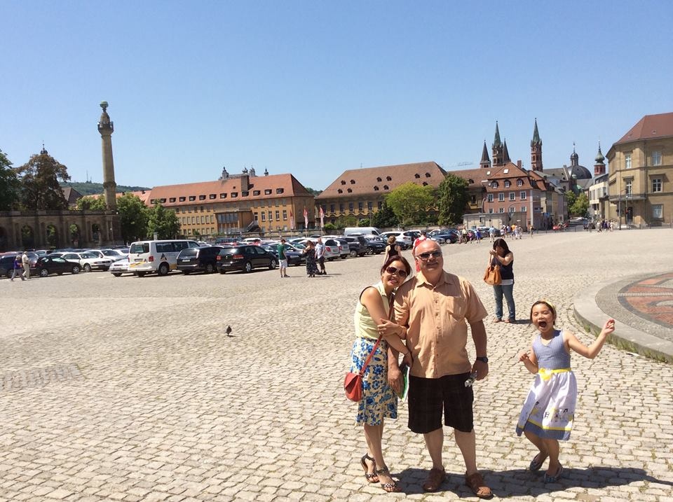 Hạnh phúc đáng ghen tỵ của cặp vợ Việt chồng Tây sau 14 năm bên nhau