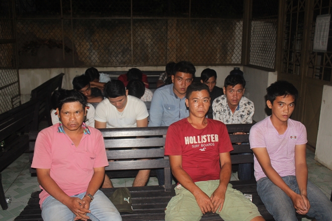 Triệt phá sòng bạc quy mô lớn có trang bị súng trên ngọn đồi hoang vắng