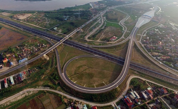 Những tuyến đường dát kim cương, đường đắt nhất hành tinh tại Việt Nam