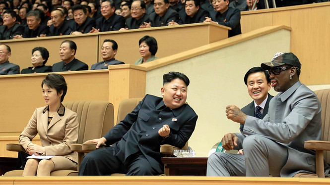 Nhà lãnh đạo Kim Jong-un từng chẳng nhận ra ông Trump là ai