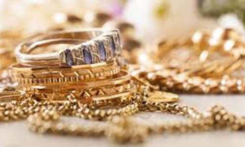 Người phụ nữ ở TP HCM mất hũ vàng vì cho bạn chồng ngủ nhờ