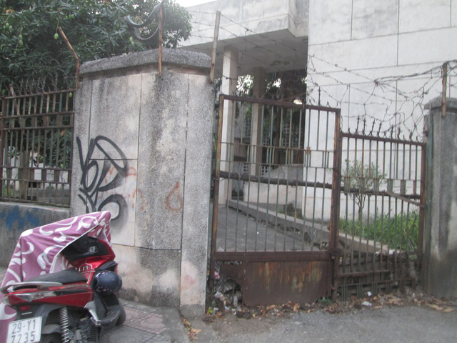 Hà Nội: Ngôi nhà ma 300 Kim Mã giờ ra sao sau khi Đại sứ quán Bulgaria bàn giao lại? Hà Nội: Ngôi nhà ma 300 Kim Mã giờ ra sao sau khi Đại sứ quán Bulgaria bàn giao lại?