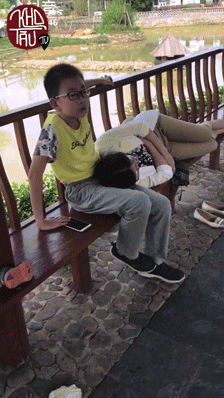 Muốn làm con gái vui thực ra là chuyện dễ hơn ăn kẹo, con trai nhìn đây mà học tập! Muốn làm con gái vui thực ra là chuyện dễ hơn ăn kẹo, con trai nhìn đây mà học tập!