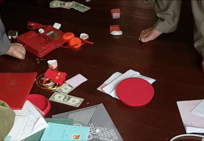 Vụ thạc sĩ cướp tài sản nhà con tướng công an: Mẹ nghi phạm sốc lên sốc xuống