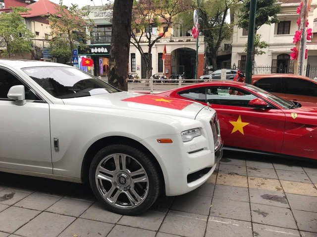 Cặp anh em chơi siêu xe bậc nhất Hà Thành: Ngang cơ Cường đôla, Minh nhựa Cặp anh em chơi siêu xe bậc nhất Hà Thành: Ngang cơ Cường đôla, Minh nhựa
