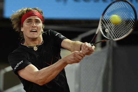 Nadal thua sốc tại Madrid và mất vị trí số 1 thế giới