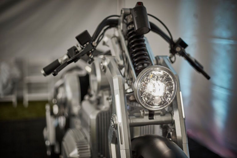 Chân dung siêu môtô điện Curtiss Zeus mạnh nhất thế giới