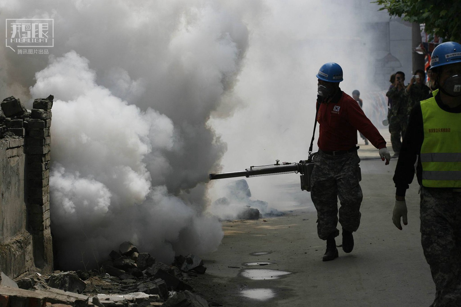 Những hình ảnh tang thương, không thể nào quên đối với người dân Tứ Xuyên trong cơn đại địa chấn 10 năm trước