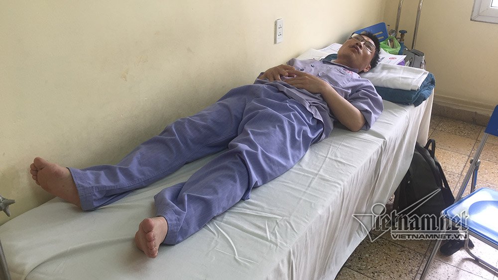 Lý do không ngờ nhân viên cây xăng bị đánh tóe máu mồm