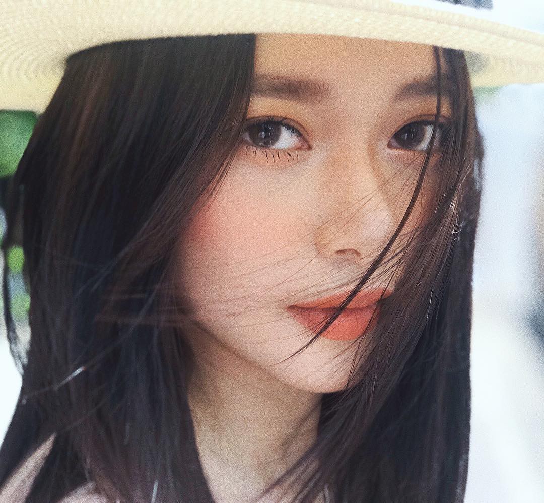 Nhân tố mới của làng lookbook Sài Gòn: Cao 1m68, thần thái sang chảnh có thừa