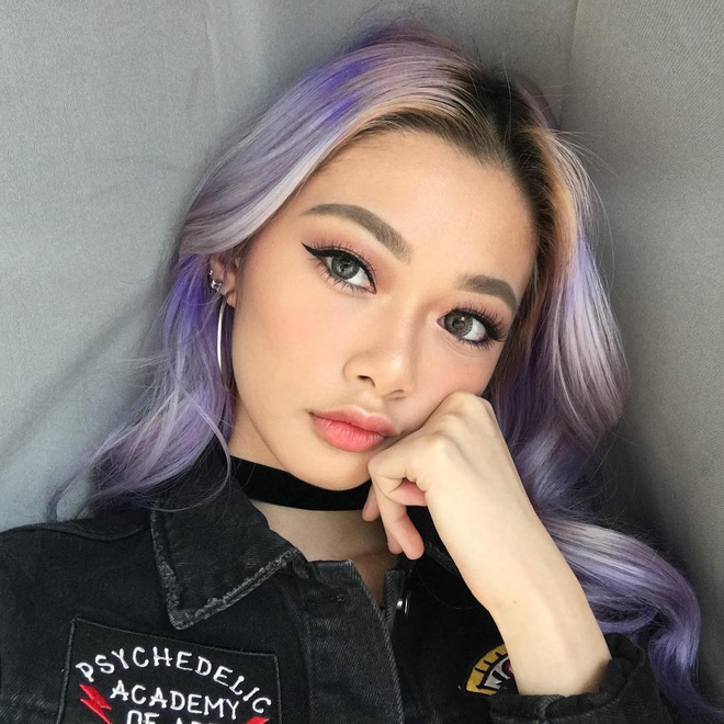 Nhân tố mới của làng lookbook Sài Gòn: Cao 1m68, thần thái sang chảnh có thừa Nhân tố mới của làng lookbook Sài Gòn: Cao 1m68, thần thái sang chảnh có thừa