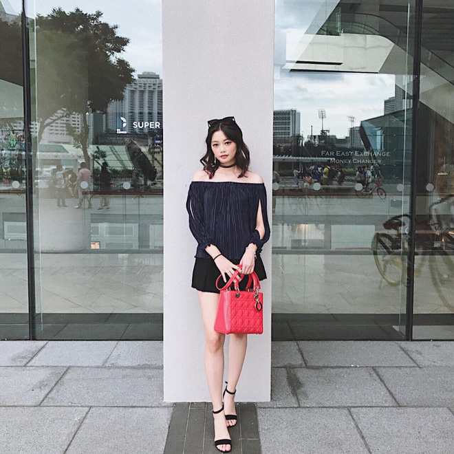 Nhân tố mới của làng lookbook Sài Gòn: Cao 1m68, thần thái sang chảnh có thừa Nhân tố mới của làng lookbook Sài Gòn: Cao 1m68, thần thái sang chảnh có thừa