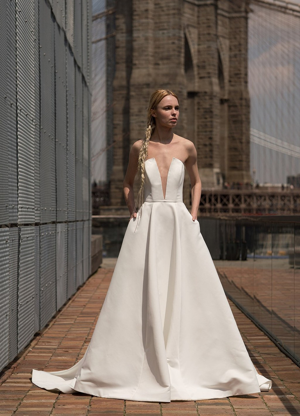 15 kiểu váy cưới hứa hẹn gây sốt năm nay