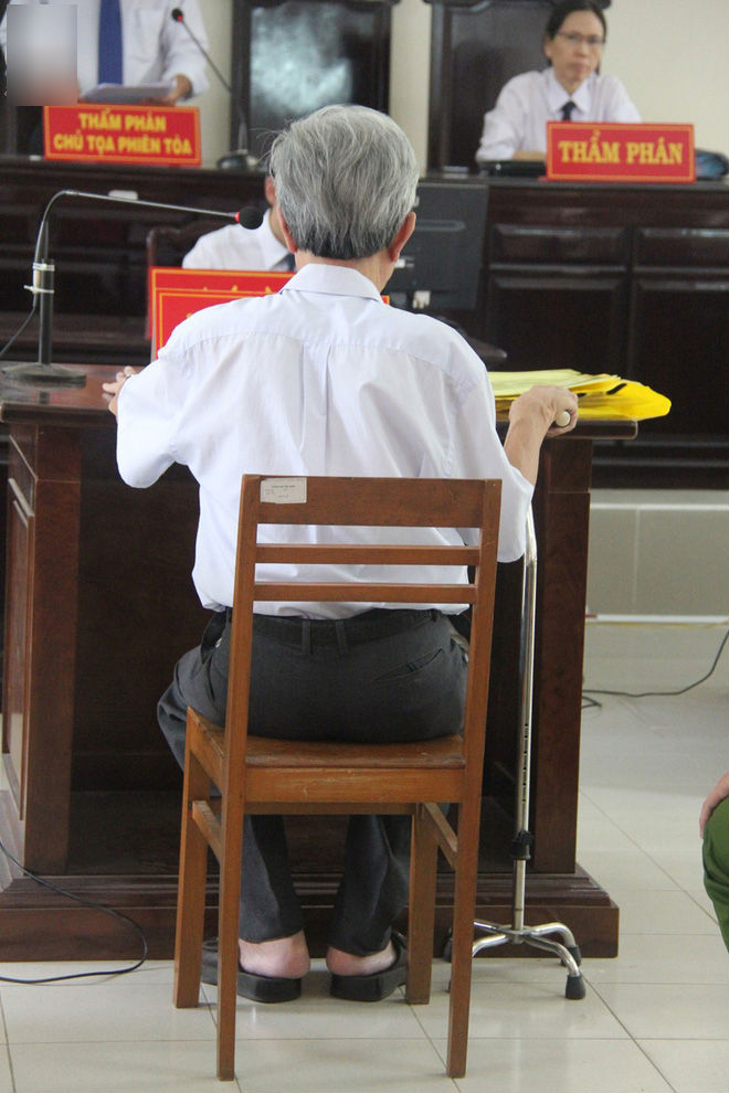 Nguyễn Khắc Thủy cho biết sẽ kiện những người tố cáo vì cho rằng họ có tư thù cá nhân