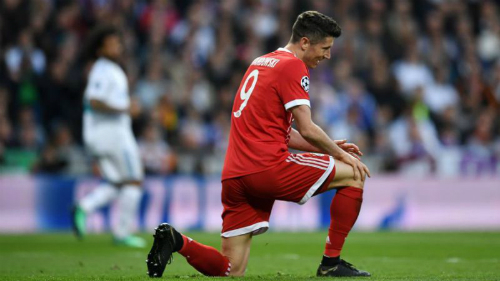 Bayern thua đậm, Dortmund suýt mất top 4 ở vòng cuối Bundesliga