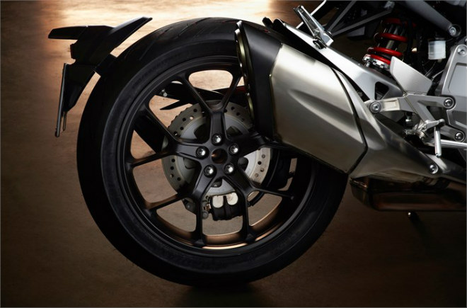 Cận cảnh 2018 Honda CB1000R sẽ ra mắt thị trường Việt vào 18/5