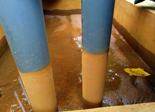 Hà Nội: Hàng nghìn hộ dân hơn 10 năm qua phải ngậm đắng sử dụng nước từ nguồn nước đen, bốc mùi hôi thối