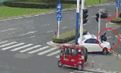 Người đàn ông ly dị vì bị vợ bạo hành hơn 10 năm