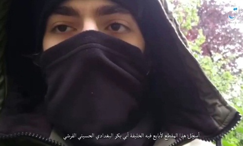 Kẻ đâm dao ở Paris thề trung thành với thủ lĩnh tối cao IS