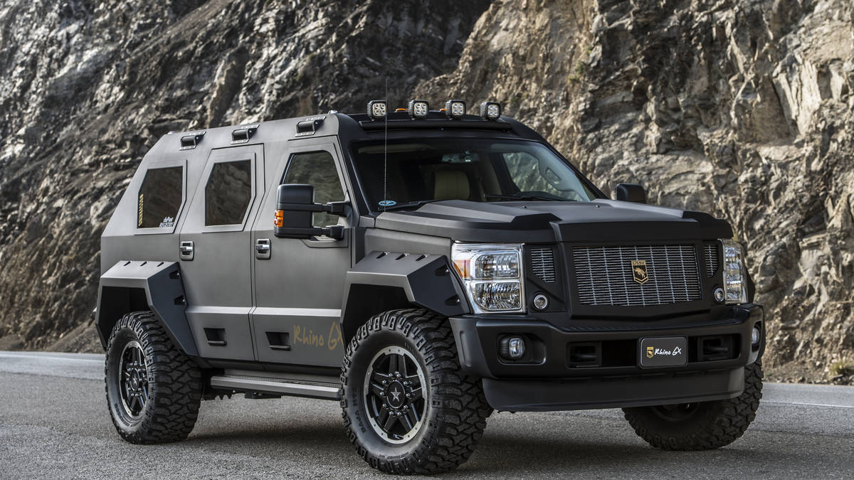 Chiêm ngưỡng 13 mẫu SUV đắt giá nhất mọi thời đại