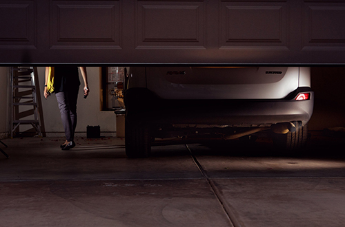 Ôtô khởi động nút bấm có thể gián tiếp gây chết người