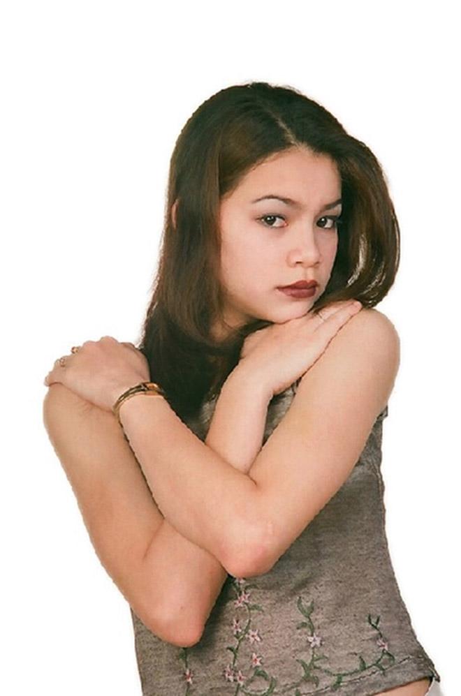 Hồ Ngọc Hà - Thanh Hằng sau hơn 10 năm: Tên tuổi cùng phất, tình duyên lại quá chênh lệch