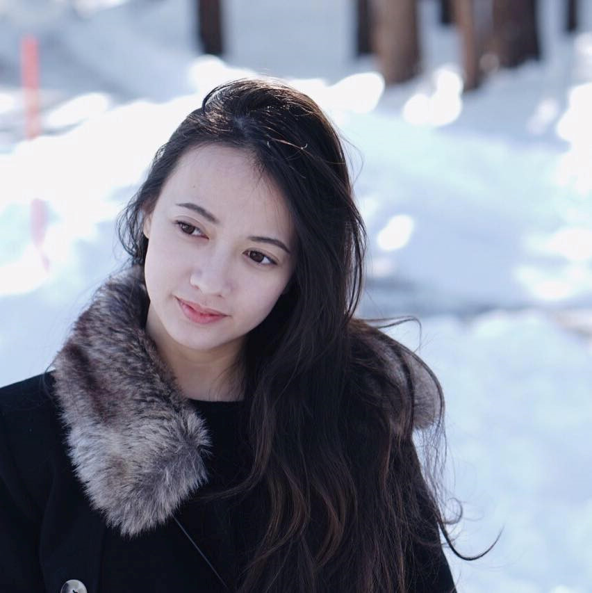 Bé Xuân Nghi - cô bé đen nhẻm thành nhan sắc Tây ở tuổi 24