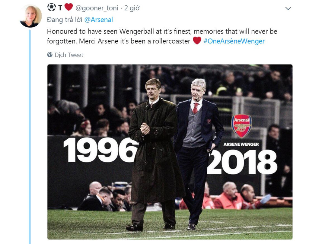 Khoảnh khắc HLV Wenger cúi chào CĐV Arsenal lần cuối gây xúc động