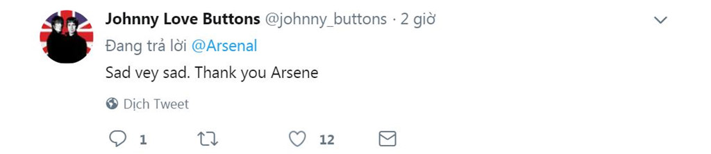 Khoảnh khắc HLV Wenger cúi chào CĐV Arsenal lần cuối gây xúc động