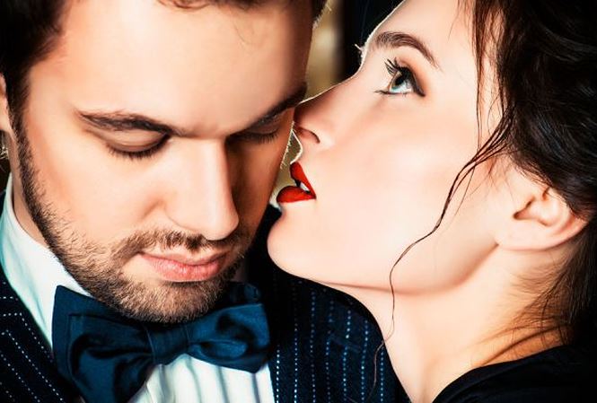 Ham tiền, tôi dâng chồng cho cô hàng xóm độc thân đa tình