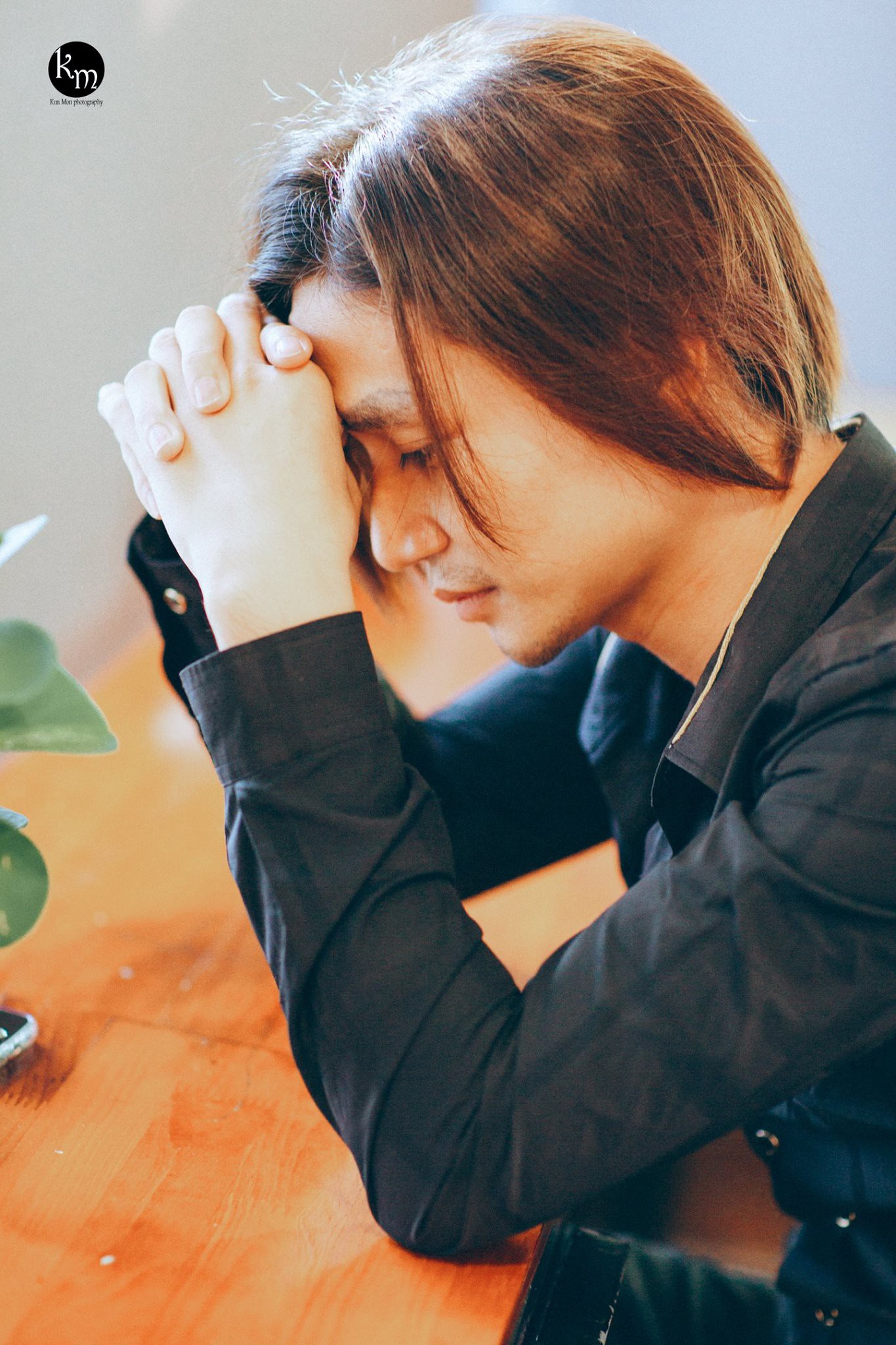 Lệ Rơi tái xuất giang hồ với mái tóc suôn mượt như trong quảng cáo dầu gội đầu Lệ Rơi tái xuất giang hồ với mái tóc suôn mượt như trong quảng cáo dầu gội đầu