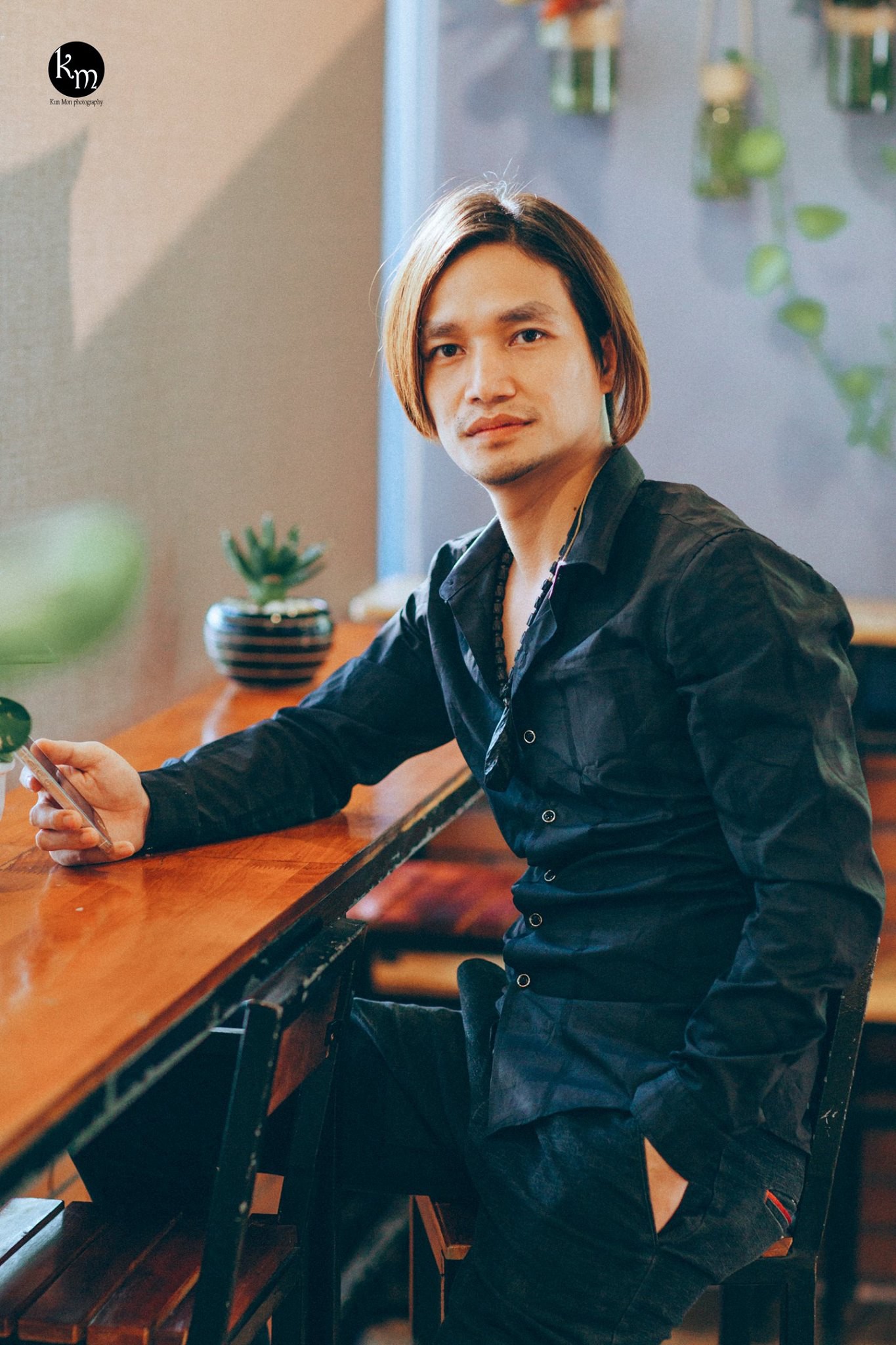 Lệ Rơi tái xuất giang hồ với mái tóc suôn mượt như trong quảng cáo dầu gội đầu Lệ Rơi tái xuất giang hồ với mái tóc suôn mượt như trong quảng cáo dầu gội đầu