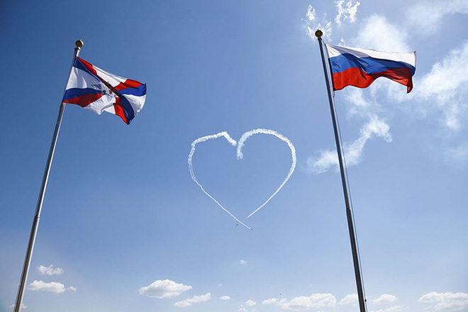 Mãn nhãn màn biểu diễn trên không của máy bay Nga