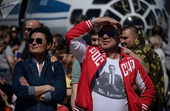 Mãn nhãn màn biểu diễn trên không của máy bay Nga