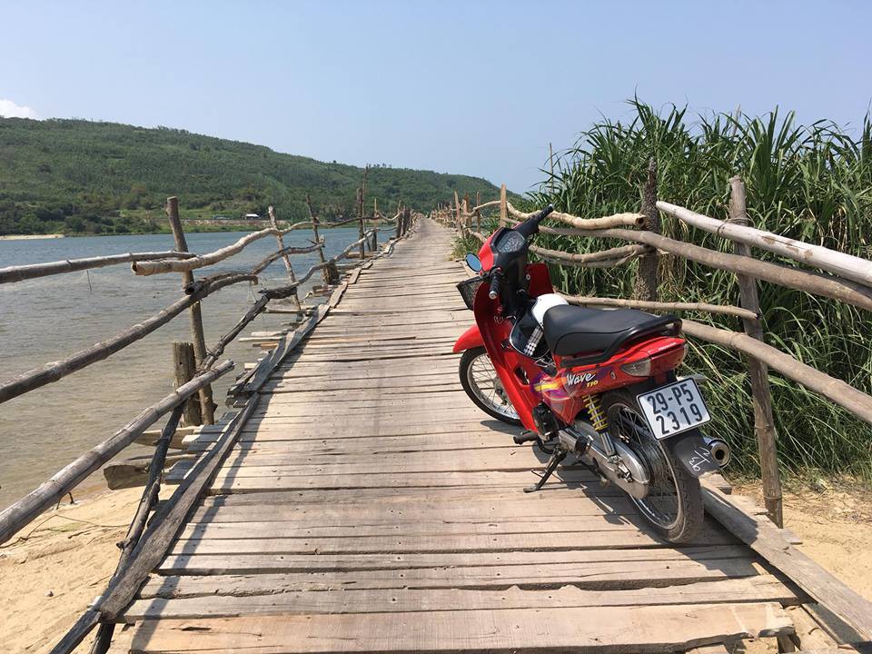 Sau chầu nhậu, anh shipper cùng bạn lạc từ Hà Nội vào Cà Mau rồi sau đó ở lại Sài Gòn không về nữa Sau chầu nhậu, anh shipper cùng bạn lạc từ Hà Nội vào Cà Mau rồi sau đó ở lại Sài Gòn không về nữa