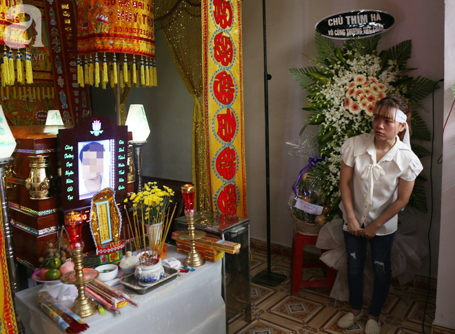 Dòng người lặng lẽ đến viếng hiệp sĩ Nam tại nhà riêng, để lại những dòng chia sẻ xúc động