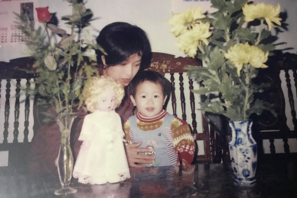 Hoa khôi Ngoại giao 2018 đã dậy thì thành công thế nào?