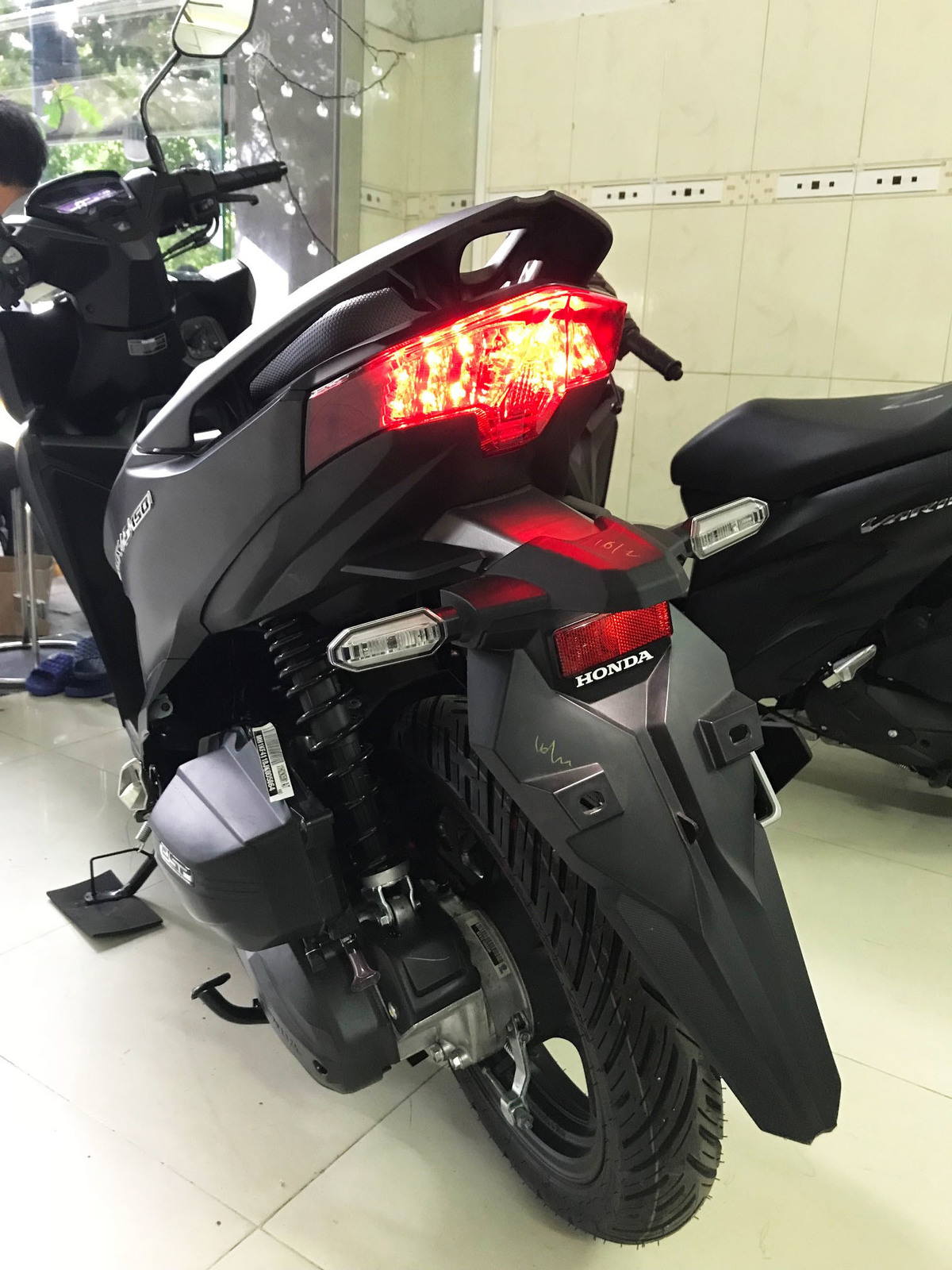 Honda Vario 2018 giá 67 triệu đầu tiên về Việt Nam Honda Vario 2018 giá 67 triệu đầu tiên về Việt Nam