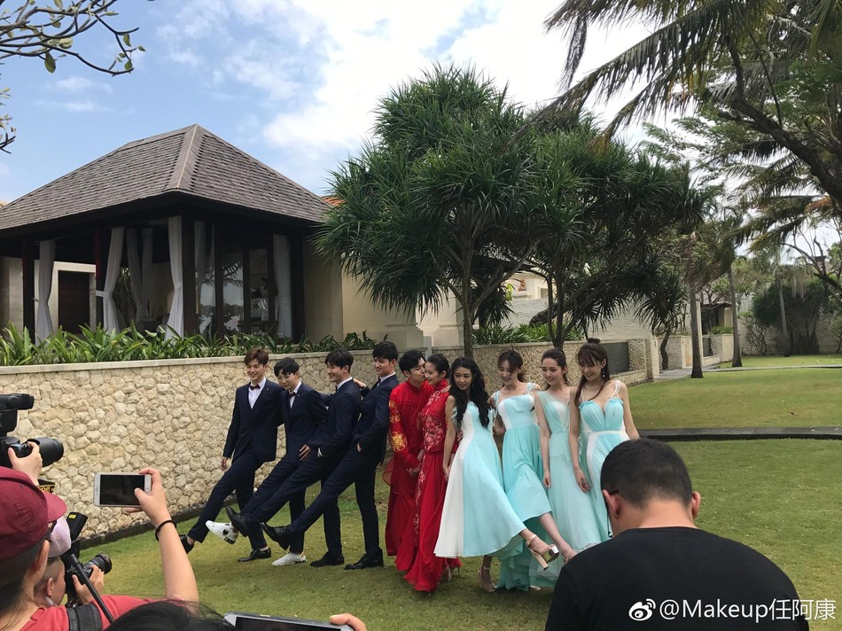 Đám cưới hot của Cbiz hôm nay: Tình địch của Dương Mịch lên xe hoa với đồng nghiệp sau 3 tháng sinh con