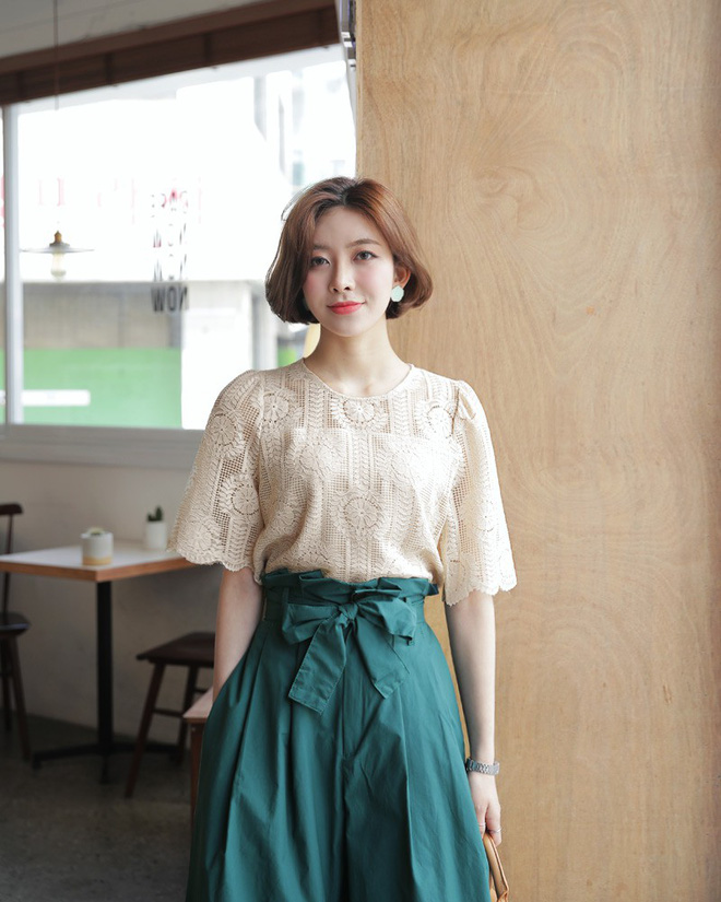 10 gợi ý mặc đồ với chất liệu ren mỏng mát cho nàng công sở những ngày trời nắng nóng