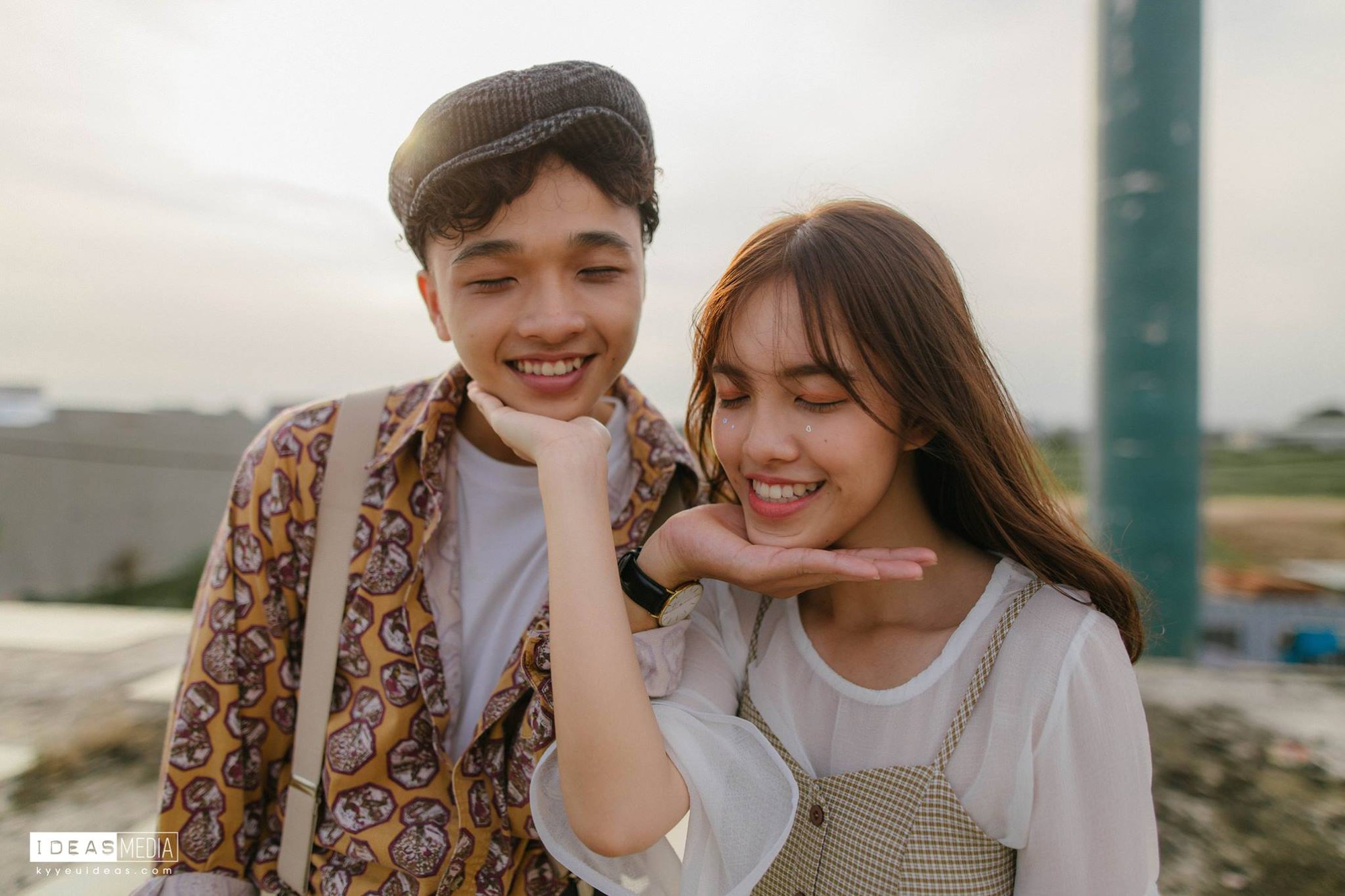 HS trường Trưng Vương Sài Gòn chụp ảnh kỷ yếu theo phong cách Phía trước là bầu trời HS trường Trưng Vương Sài Gòn chụp ảnh kỷ yếu theo phong cách Phía trước là bầu trời