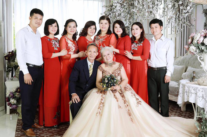 Bức ảnh mặc váy cưới đầu tiên sau 50 năm của bà ngoại và bộ hình 5 thế hệ trong gia đình