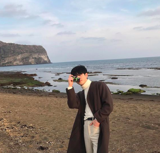 Chàng trai Hàn Quốc này sẽ khiến bạn phải thốt lên: Đẹp như tranh hoá ra là có thật!