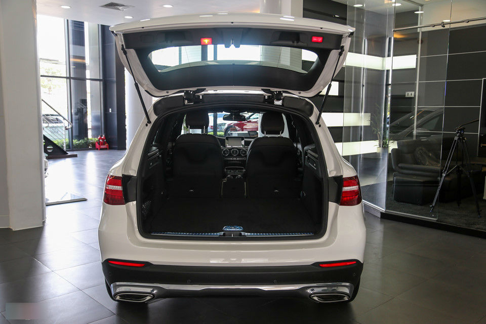 Chi tiết Mercedes-Benz GLC 200 bán sớm ở VN, giá hơn 1,6 tỷ đồng